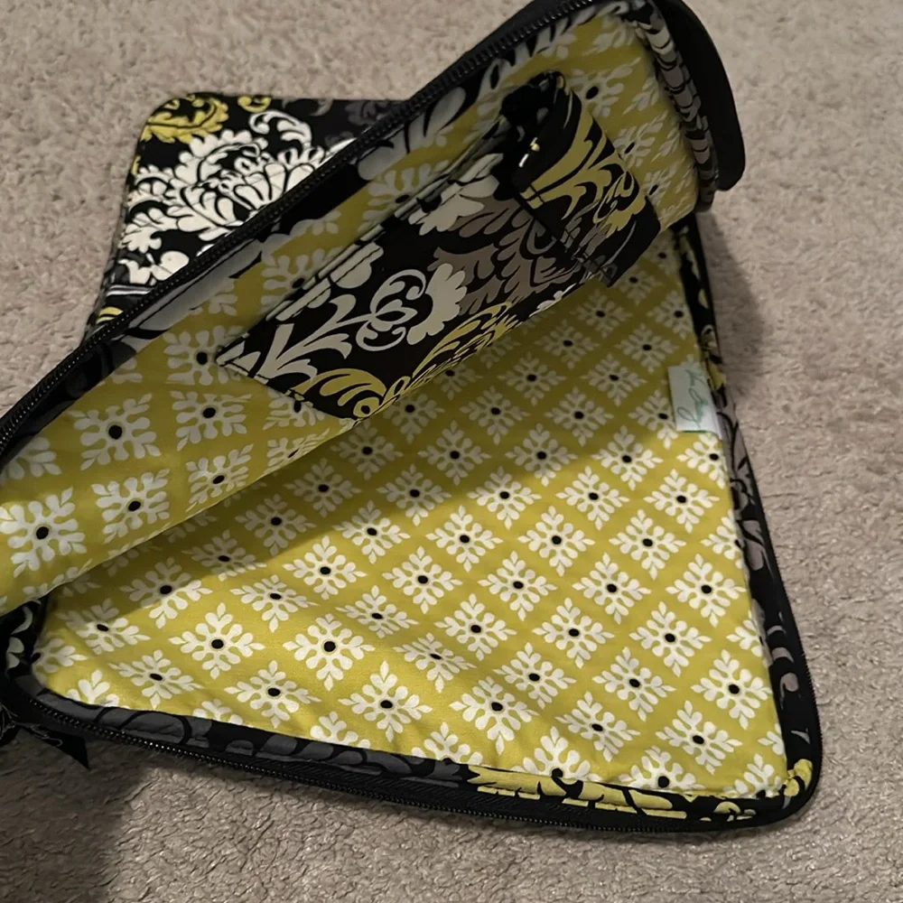 Vera Bradley laptop sleeve